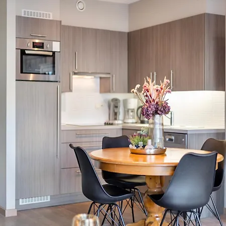 Apartman In With Marina View *