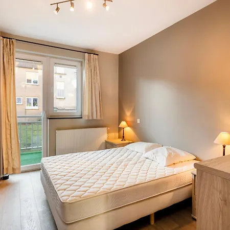 In With Marina View Apartman