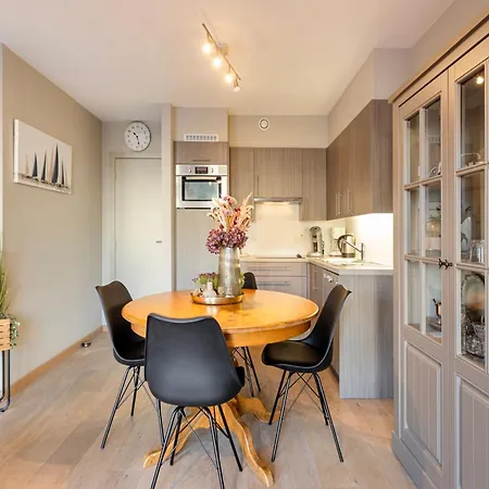 Apartman In With Marina View *