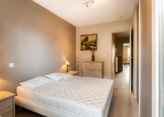 In With Marina View Apartment